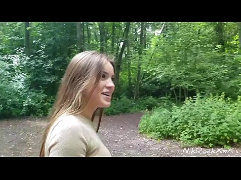 ❤️ Jeg foreslog Evelina, at vi skulle kneppe på et offentligt sted! Hun sagde ja. Så kneppede jeg hende i røven og kom i hendes mund. Derefter tissede hun i bukserne på sig selv. Hjemmelavet porno at da.virtsextor.ru