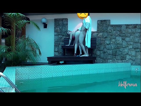 ❤️ Chef inviterer stuepige til poolen, men kunne ikke modstå en hot Hjemmelavet porno at da.virtsextor.ru